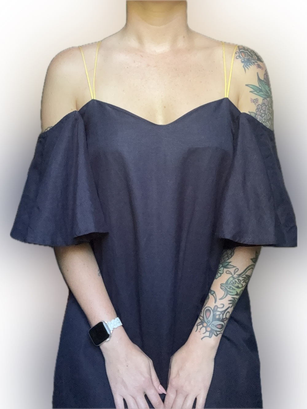 Blaque Label Linen Blend Cold-Shoulder Mini Dress Extra Small (Fits S/M)